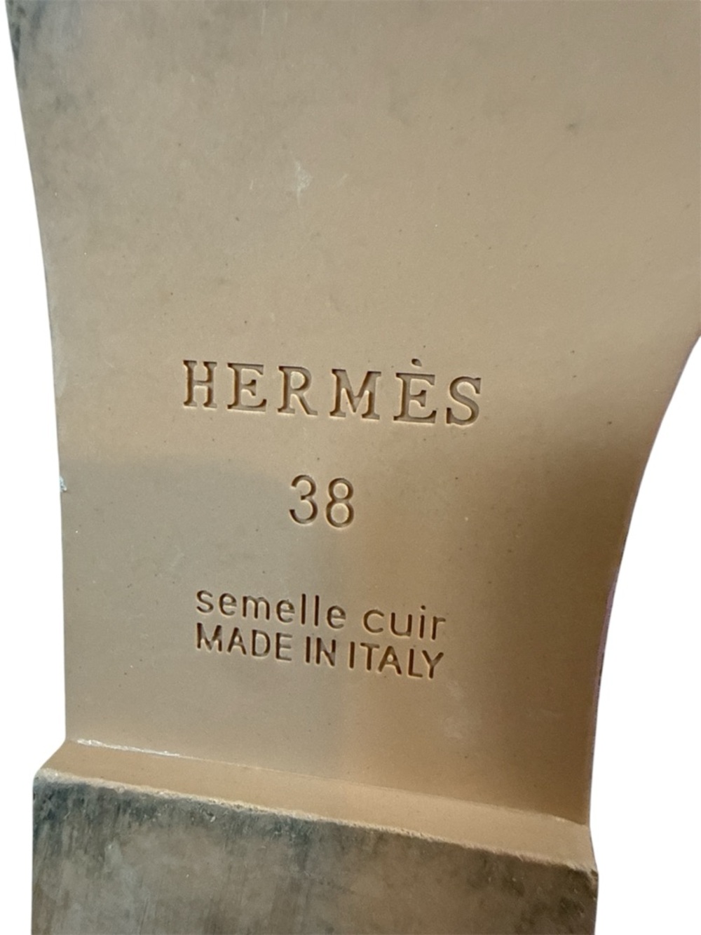 Hermes Oran Sandals in Gold EU38 - Picture 4 of 8